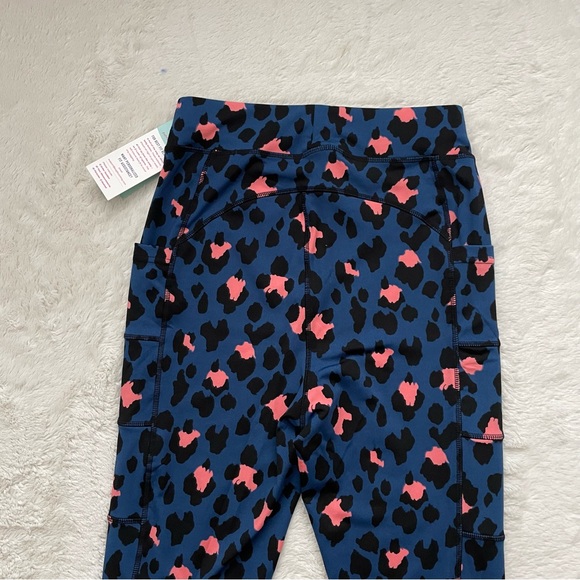 POP Fit Women’s Leggings Sz M Navy Leopard Print Pink Pockets Workout Gym Yoga - Picture 3 of 9